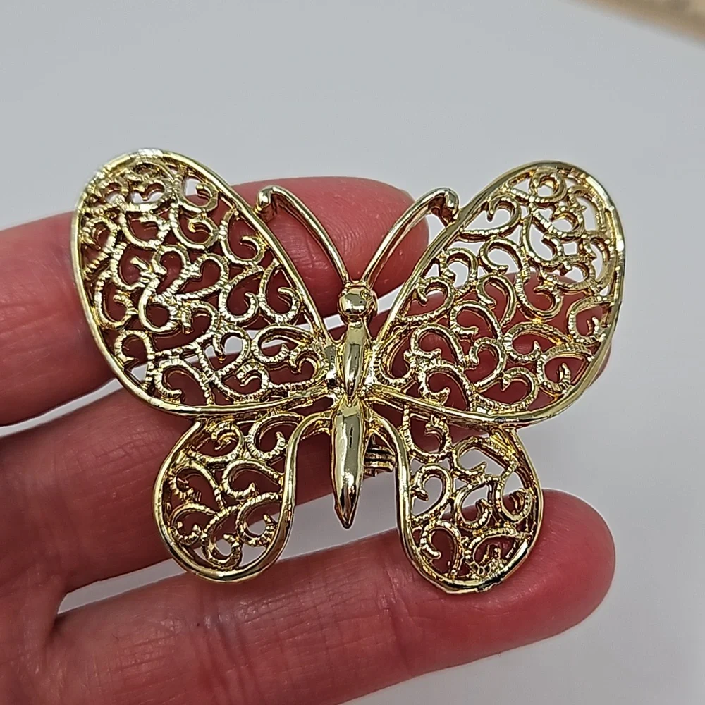 Vintage Gerry's Butterfly Brooch Gold Tone Filagree